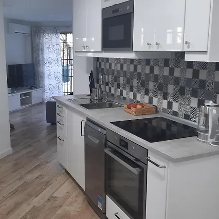 Feel At At Tamara - Two Steps To The Pool Apartment Torremolinos